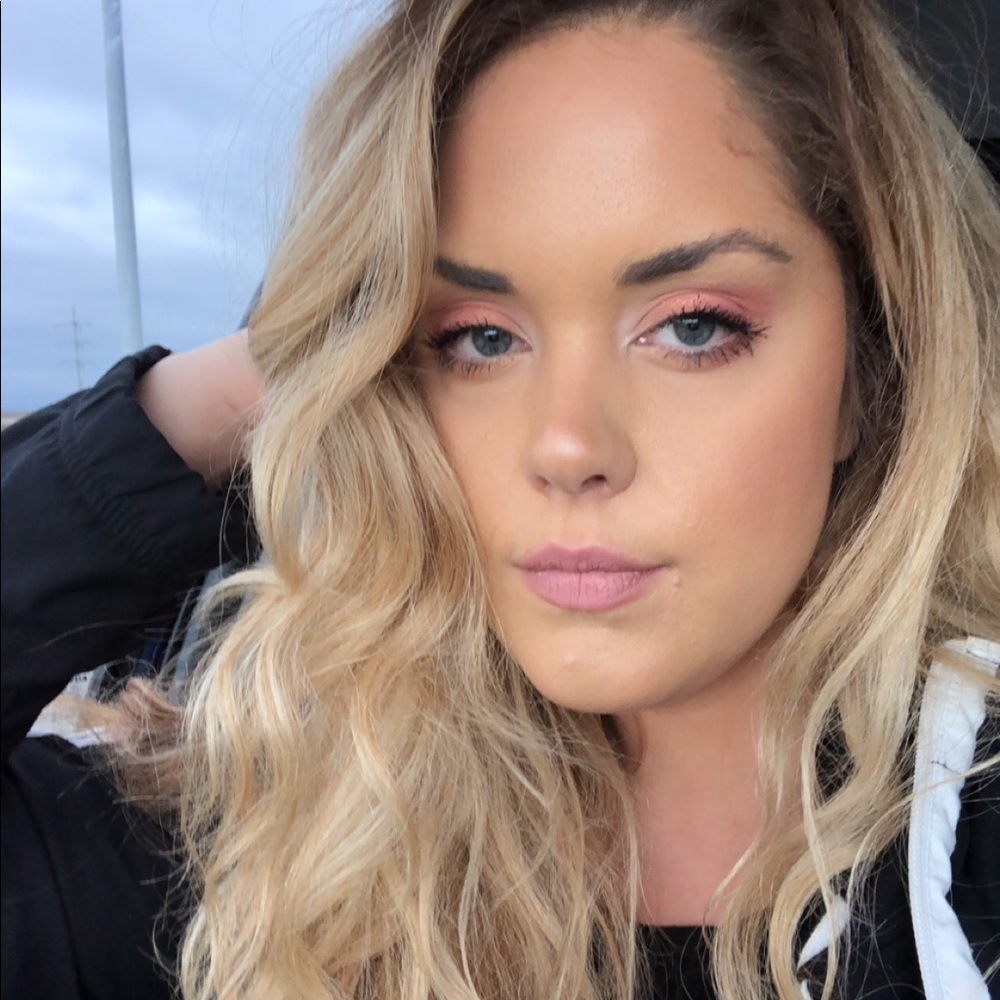 Meet your Posher, Hannah